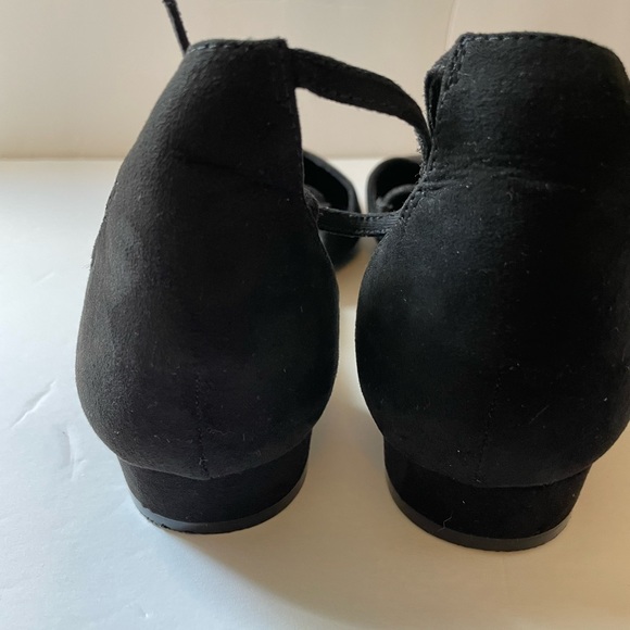 ASOS black suede low heel with cross cross strap at ankle, size UK 8 (Womens 10) - Picture 2 of 4